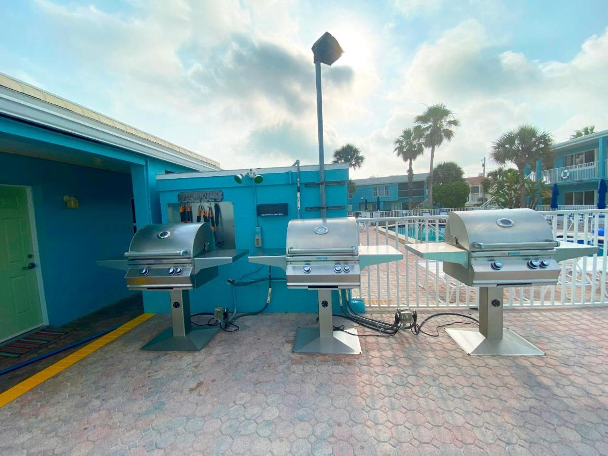 Belleair Beach Nautical Watchアパートホテル エクステリア 写真