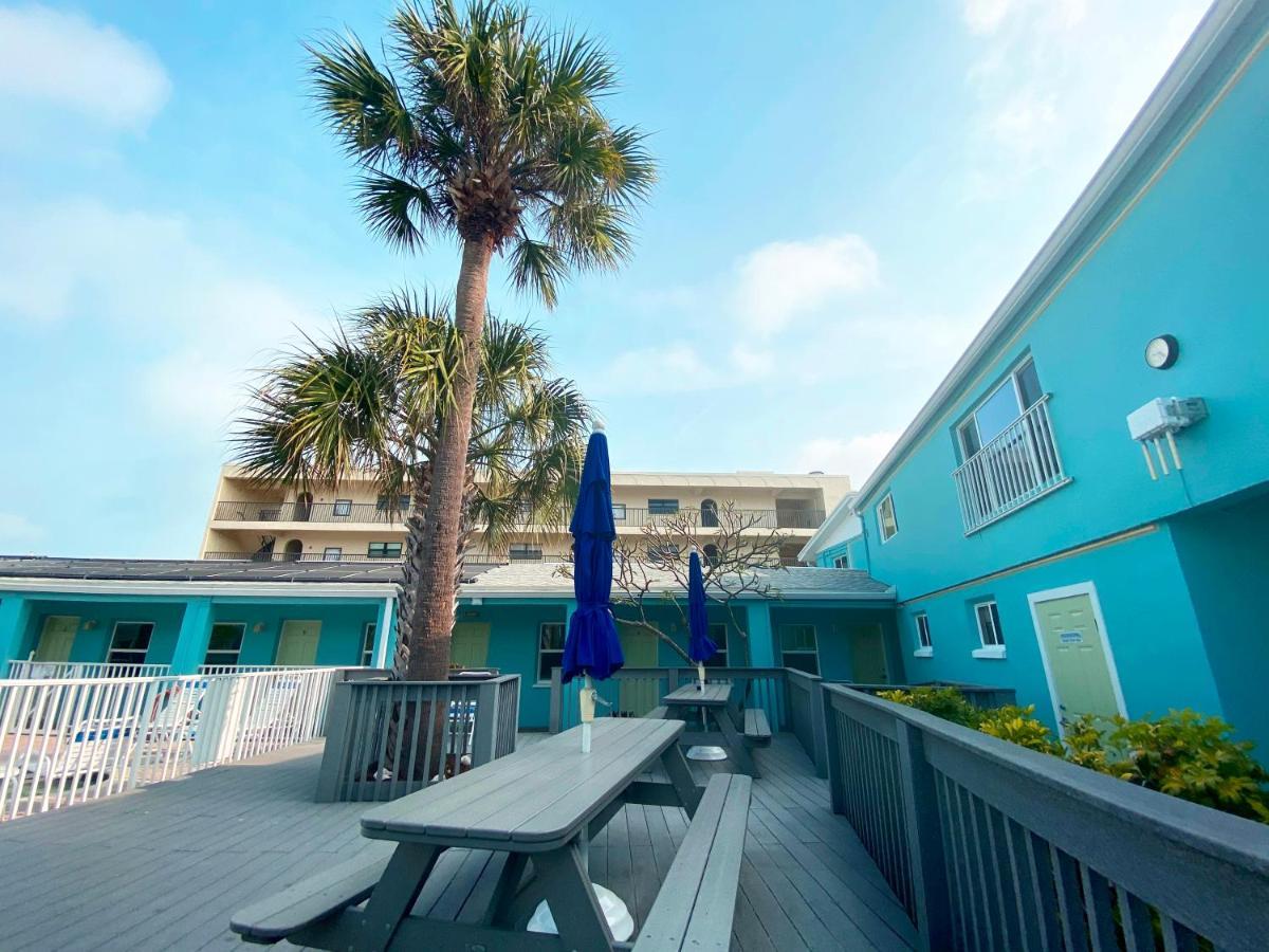 Belleair Beach Nautical Watchアパートホテル エクステリア 写真