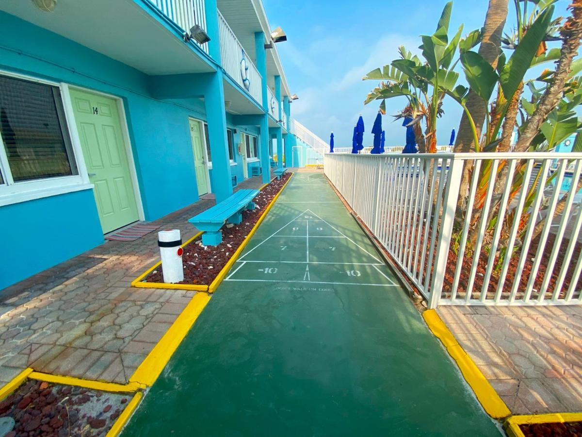 Belleair Beach Nautical Watchアパートホテル エクステリア 写真